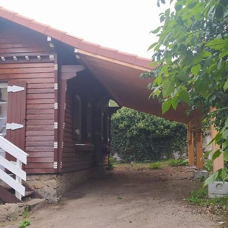 Logement Independant Attenant A Une Maison Dans Grand Jardin Retournac Eksteriør bilde
